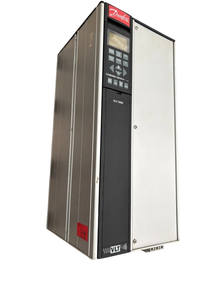 Danfoss VLT5022PT5C20SBR30LF AC Drive Inverter 175Z4116 380V 36.9A 27kVA - Image 2 of 4