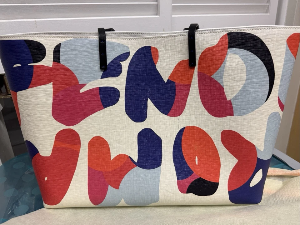 Bolso de Mano Fendi Roma Vitello Elite Signature Estampado de Graffiti Bolso Blanco Calabacín Foto 3 de 4