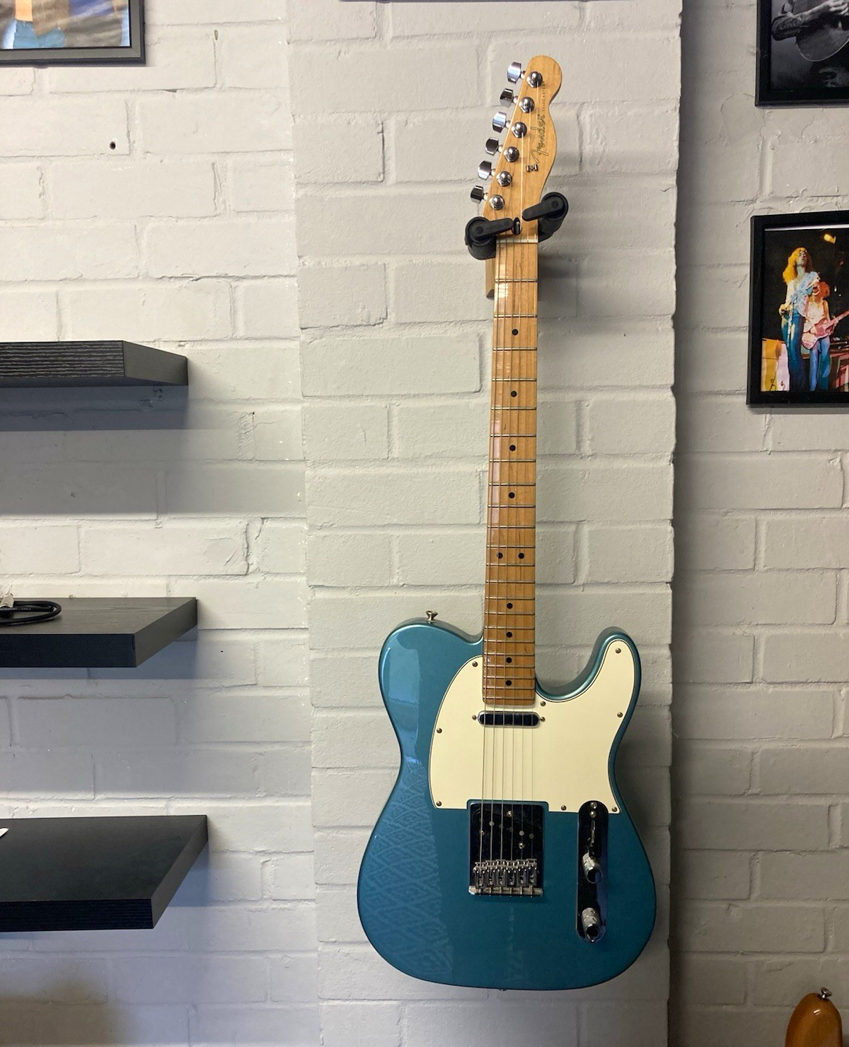 Fender Player Telecaster in Tidepool.