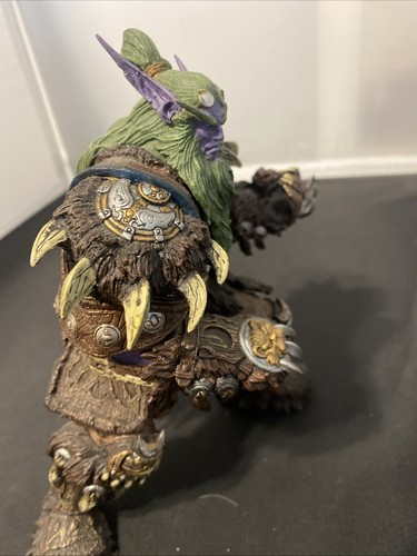 World Of Warcraft Broll Bearmantle Night Elf Action Figure WOW - Picture 5 of 5