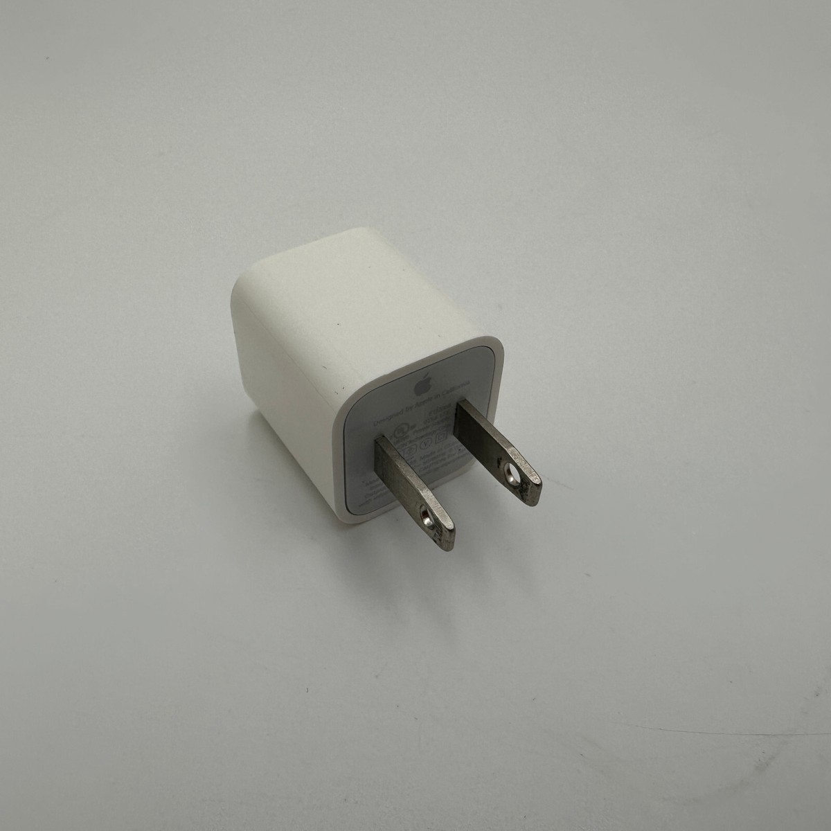 OEM Genuine Original Apple 5W USB Wall Charger Power ADAPTER Cube