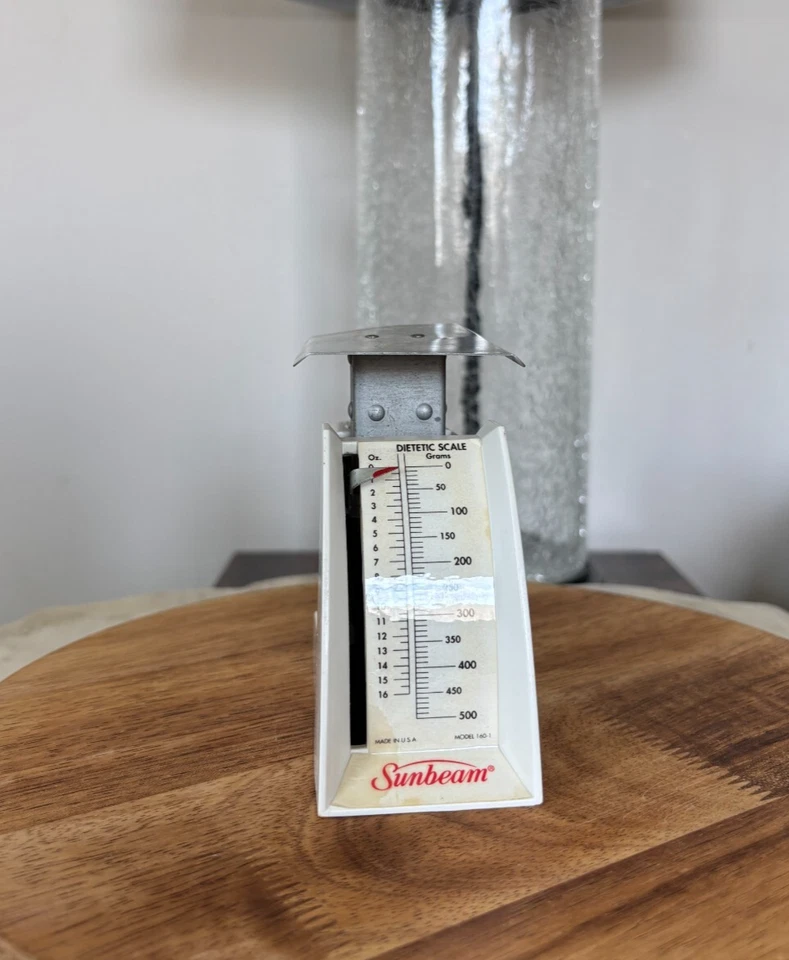 Vintage Sunbeam Dietetic Scale Model 180-1 – Made in USA – 500g Capacity – Fair - Image 2 of 4