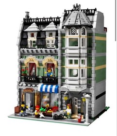 LEGO 10185 Green Grocer Modular Building Complete Manual Minifigs 10x10x13.8in