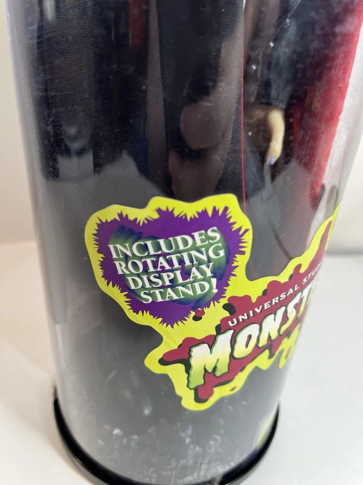 1998 Universal Monsters The Son of Dracula Figure Hasbro Signature Series NIB - Image 4 of 4