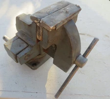 Vintage Wilton SwivelTilt Vise No. 121069-8  Jaw Width 4" USA Made