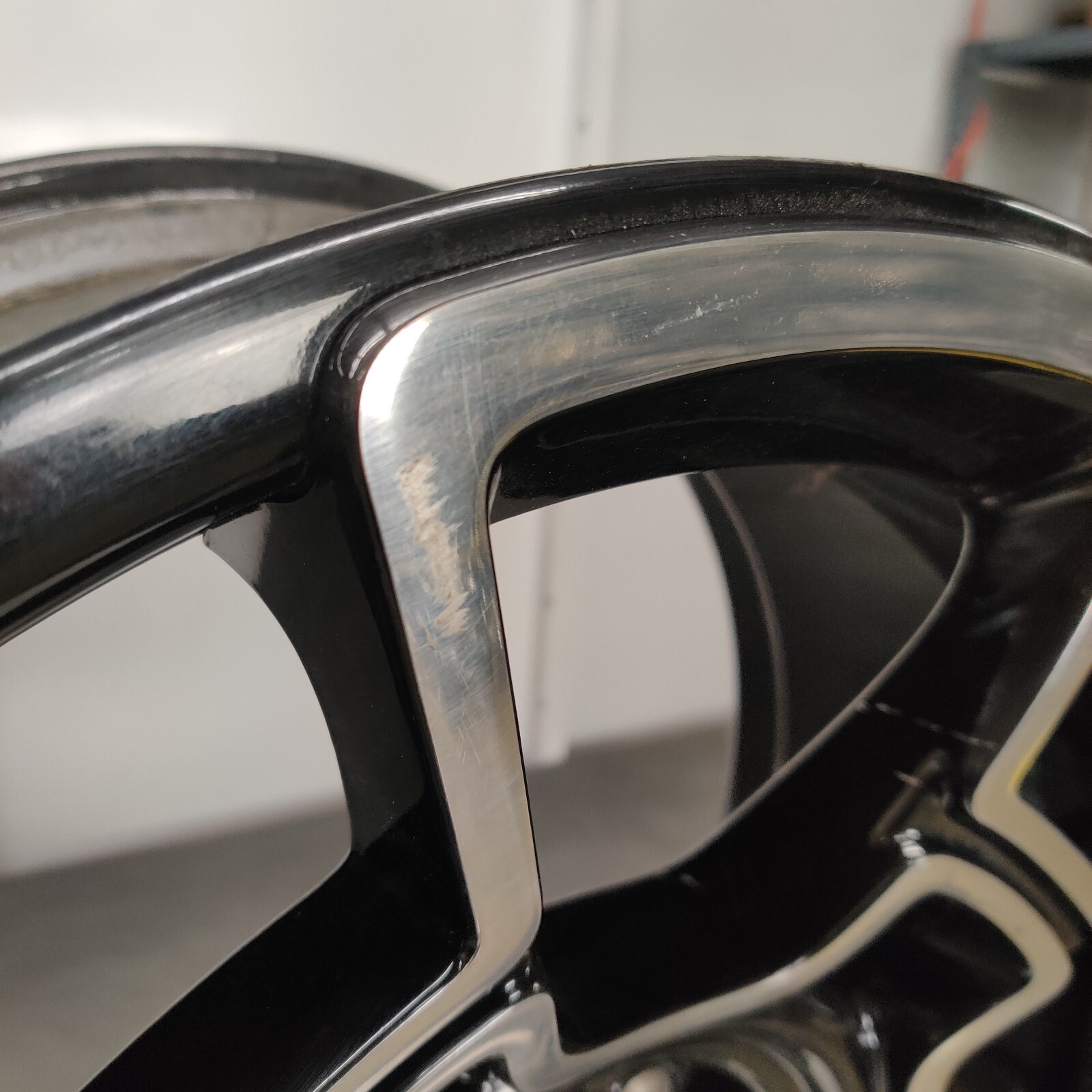 ROLLS ROYCE WRAITH DAWN 21x9.5 CARBON FIBER WHEEL OEM RIM 36116872882 -CRACKED-