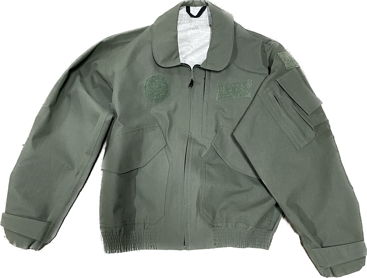 CWU-106/P FLIGHT JACKET LARGE GORE-TEX NOMEX AIRCREW PILOT CWU-106/P FLIGHT JACKET LARGE GORE-TEX NOMEX AIRCREW PILOT