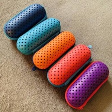 Case für Schwimmbrillen Etui Box Brillenetui mit Ösen Abfluss EVA Brillenetui