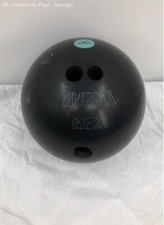 Vintage AMF 15.56 LB Impact KE21 Bowling Ball Great Condition