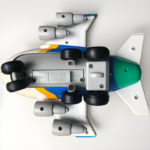 TOMY Airlines 1999 Working lights JUMBO JET Without Remote - Picture 8 of 8