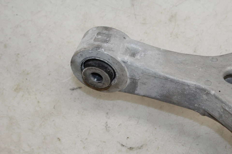 2003-2007 Infiniti G35 Coupe Rear Lower Control Arm OEM FF129 - Imagem 2 de 4