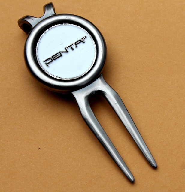 TAYLORMADE PENTA PRODUCT FAMILY 2SIDED LOGO GOLF BALL MARKER DIVOT