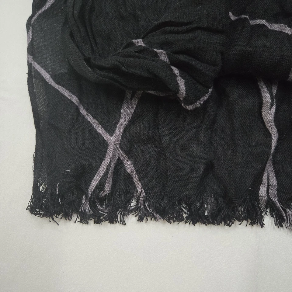 Calvin Klein Men's Scarf Black With Gray Striped Pattern Super Soft 14x74 - Image 2 of 4