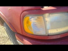 Passenger Corner/Park Light And Lightning Fits 97-03 FORD F150 PICKUP 259184