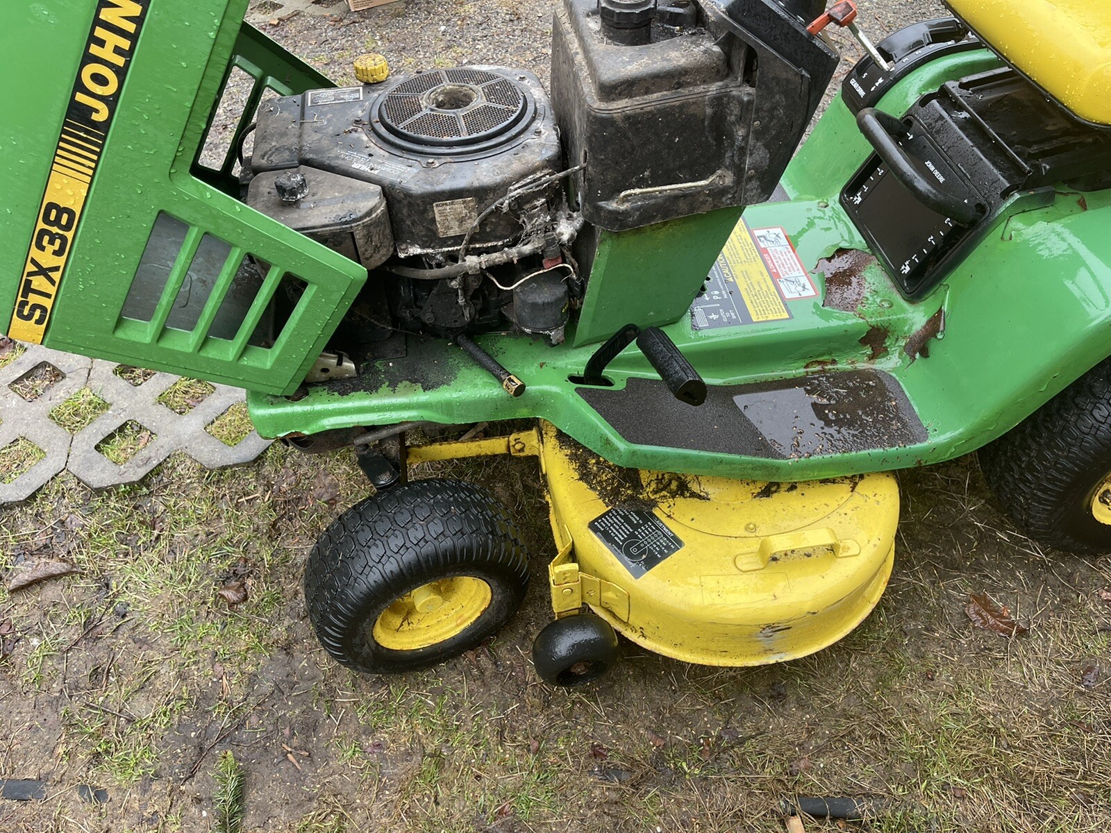 JOHN DEERE STX38 RIDING MOWER Part Out Stx48 Stx30 Hood Seat Parts