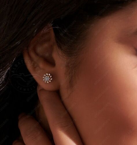 Sparkling Star Diamond Stud Earring for Beautifull Womens with 14k Gold Plated - Picture 1 of 4