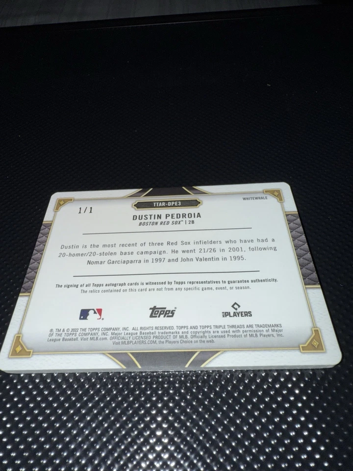 达斯汀·佩德罗亚 1/1 签名 2022 Topps 三线白鲸 3 色布贴 — 第 4/4 张图片