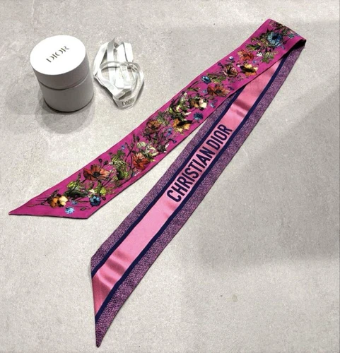 Christian Dior Mitza 34MIF106I611 Foulard rose à fleurs avec boite occasion