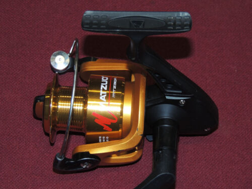 Nice Matzuo Model MTZ30R Medium Spinning Reel, Works Great - Picture 9 of 11