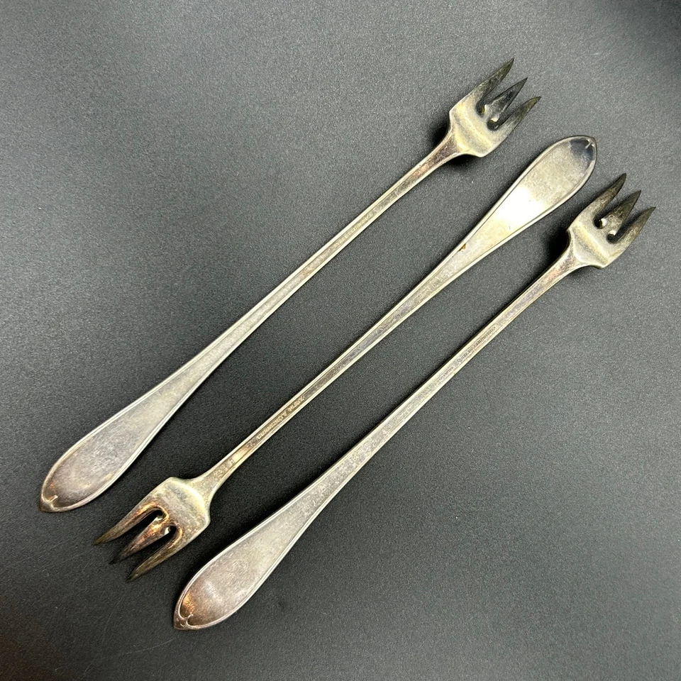 Antique Oneida Community Plate Sheraton Cocktail Forks Lot of 3 - Image 4 of 4