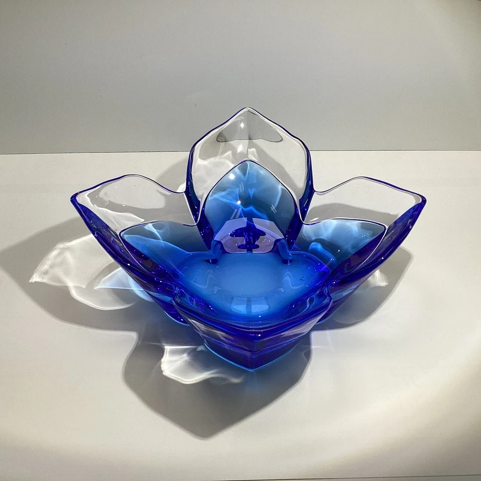 ORREFORS 1988 Flor de Lótus Cristal Azul 4 Pétalas Tigela Lars Hellesten Suécia - Imagem 2 de 4