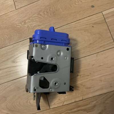 Genuine Audi A4B5  Sedan  Rear Right Door Lock Latch Actuator 8D0839016D