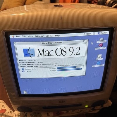 Apple iMac G3 Blueberry Desktop - 400 MHz - 192MB RAM - 10 gb HD Apple iMac G3 Blueberry Desktop - 400 MHz - 192MB RAM - 10 gb HD