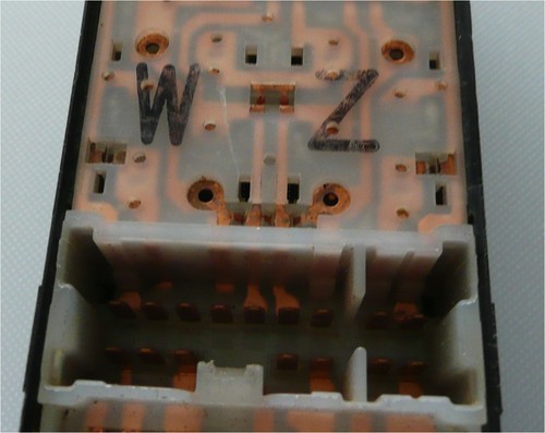 2008 - 2015 Nissan Armada Titan Driver Side Master Power Window Switch PN: W-Z - Picture 6 of 6