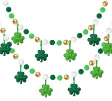 2Pcs St. Patrick' s Day Clover Felt Ball Banner with 3D Shamrock Felt Ornaments
