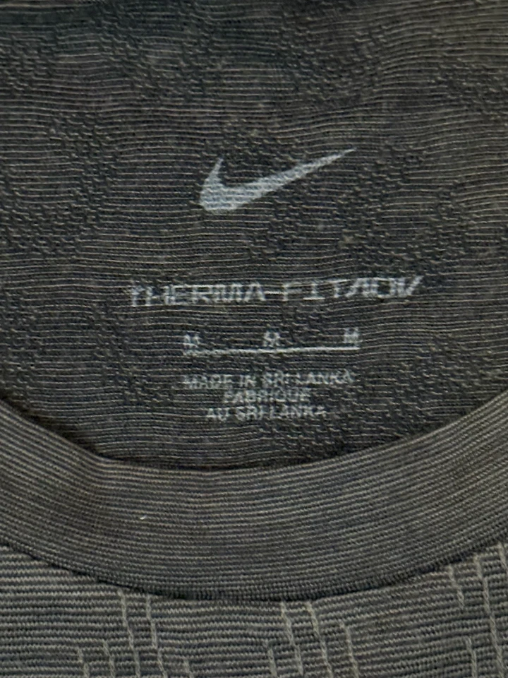 Nike Running Division Therma-FIT ADV Shirt Top Gray FZ1125-010 Men’s Size Medium - Image 3 of 4