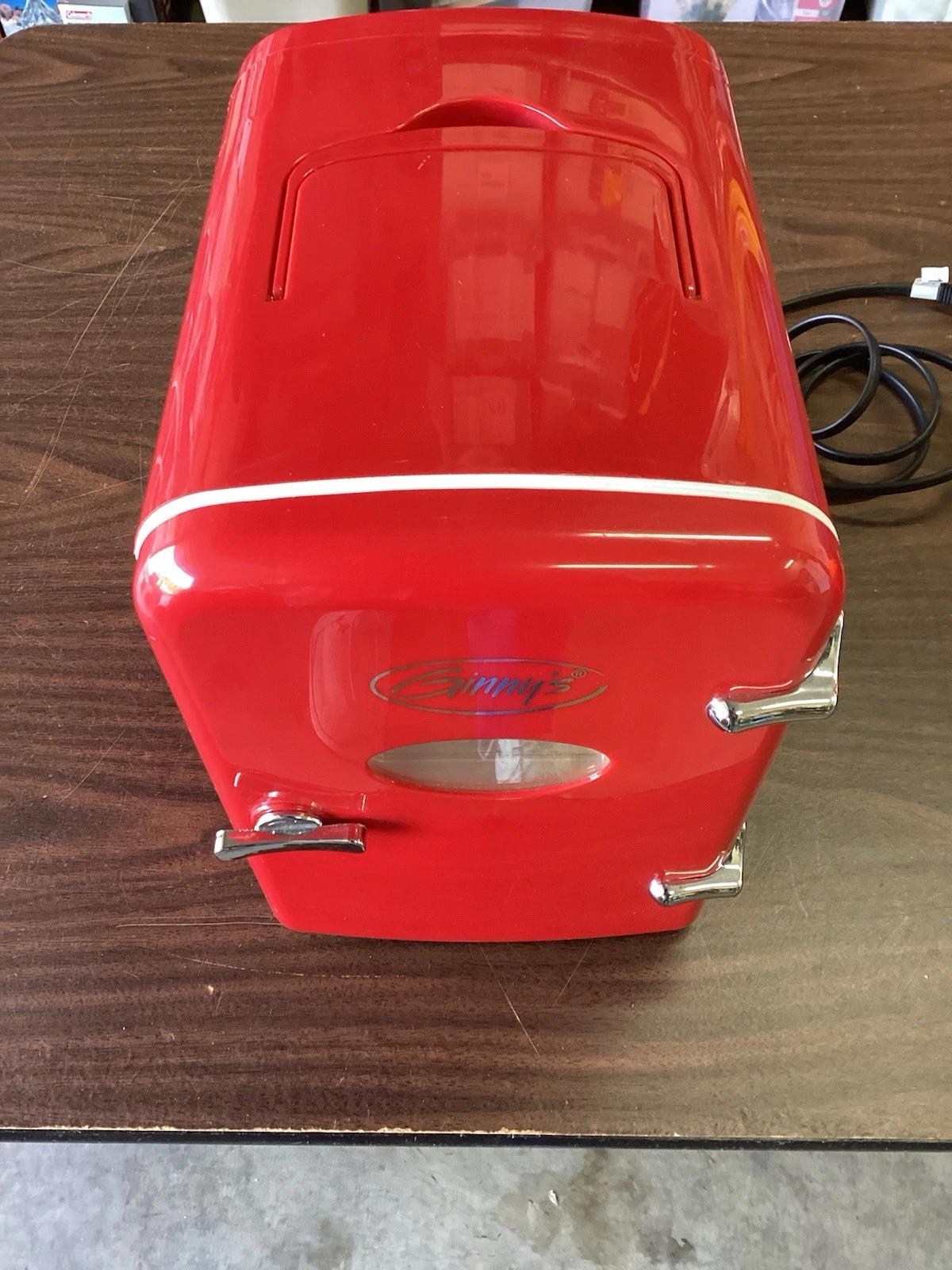 Ginny's Retro 6 Can 12oz Mini Beverage Cooler RED MIS351-RED-GB