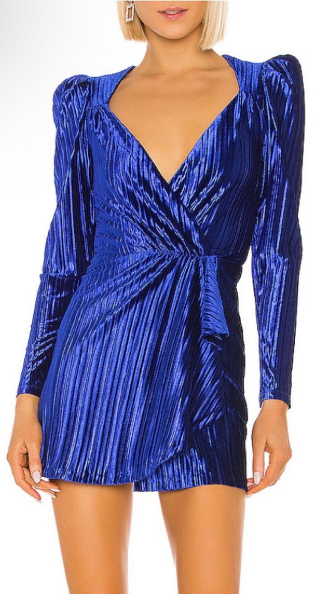 revolve new years eve dress Not rushing Christmas just mentally ready to ring in the New Year in this  sparkly dress from @revolve  // LTK app: https://liketk.it/5HkoB PS: I was  up late last night making my