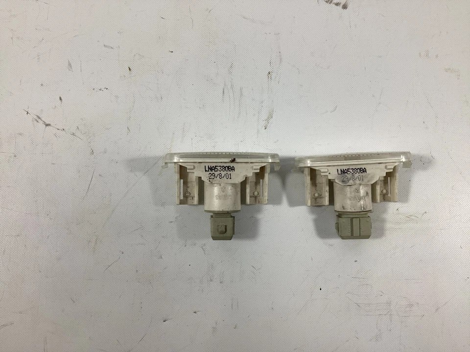 1998 - 2003 Jaguar XJ8 Vanden Plas Interior Trunk Light Lamp LNA5380BA OEM . - Image 2 of 4