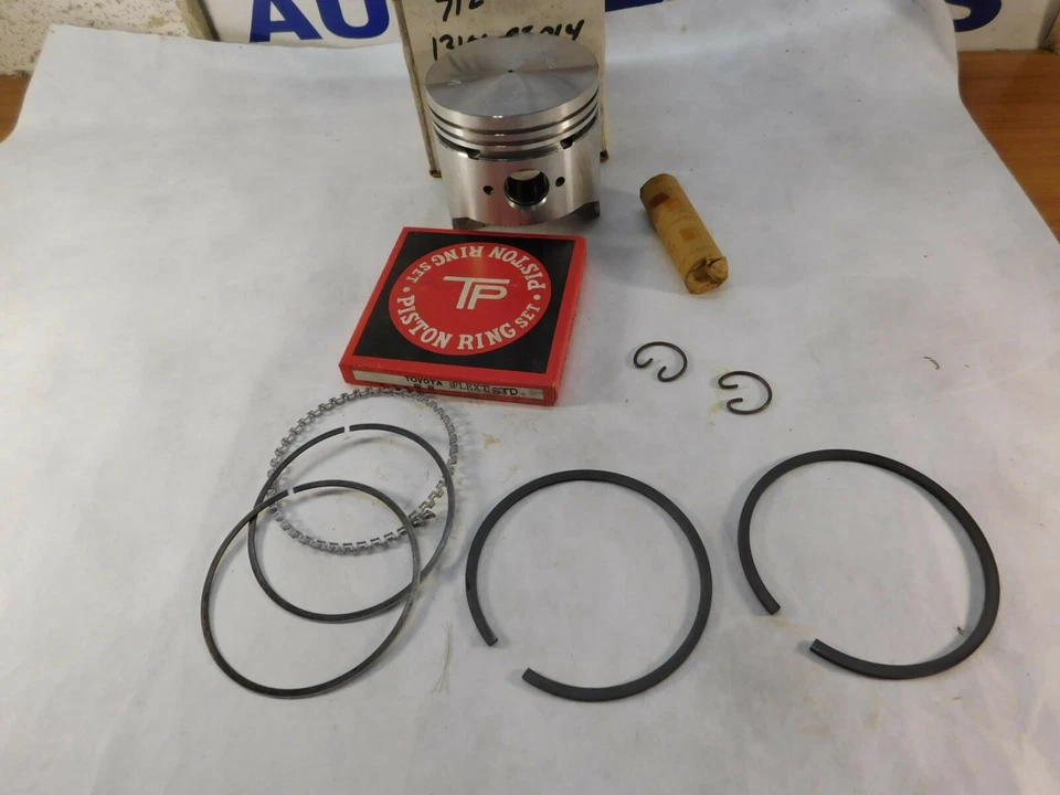 Toyota Corona Celica HiLux 8RC pistón estándar con anillos 1969-1971 CADA UNO Foto 2 de 4