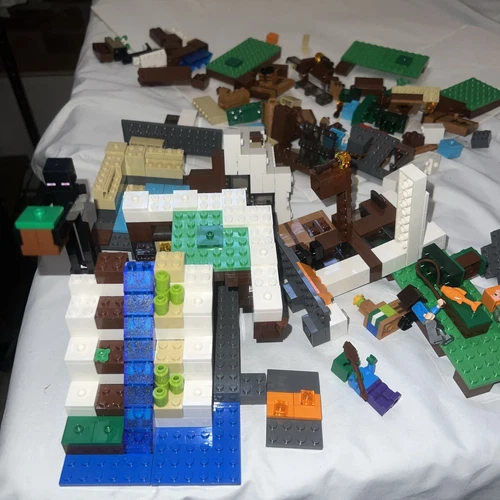 LEGO MineCraft 21134 Die Wasserfallbasis (nicht mehr im Handel erhältlich)