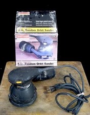 CRAFTSMAN 5" RANDOM ORBIT SANDER no 927987 with NEW SANDING PAD.. VG  CONDITION
