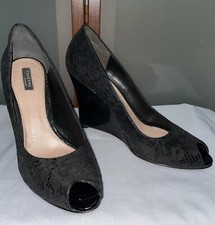 Thakoon for Nine West Black Patent Leather Lace Wedges Heels Pumps Shoes Size 8