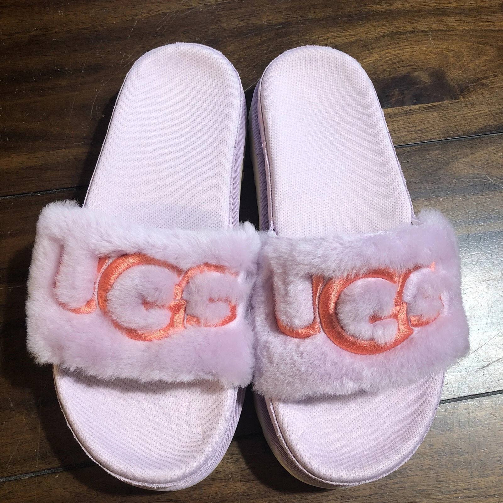 Sandali da donna UGG infradito corallo lavanda taglia 8 pelliccia di agnello treadlite