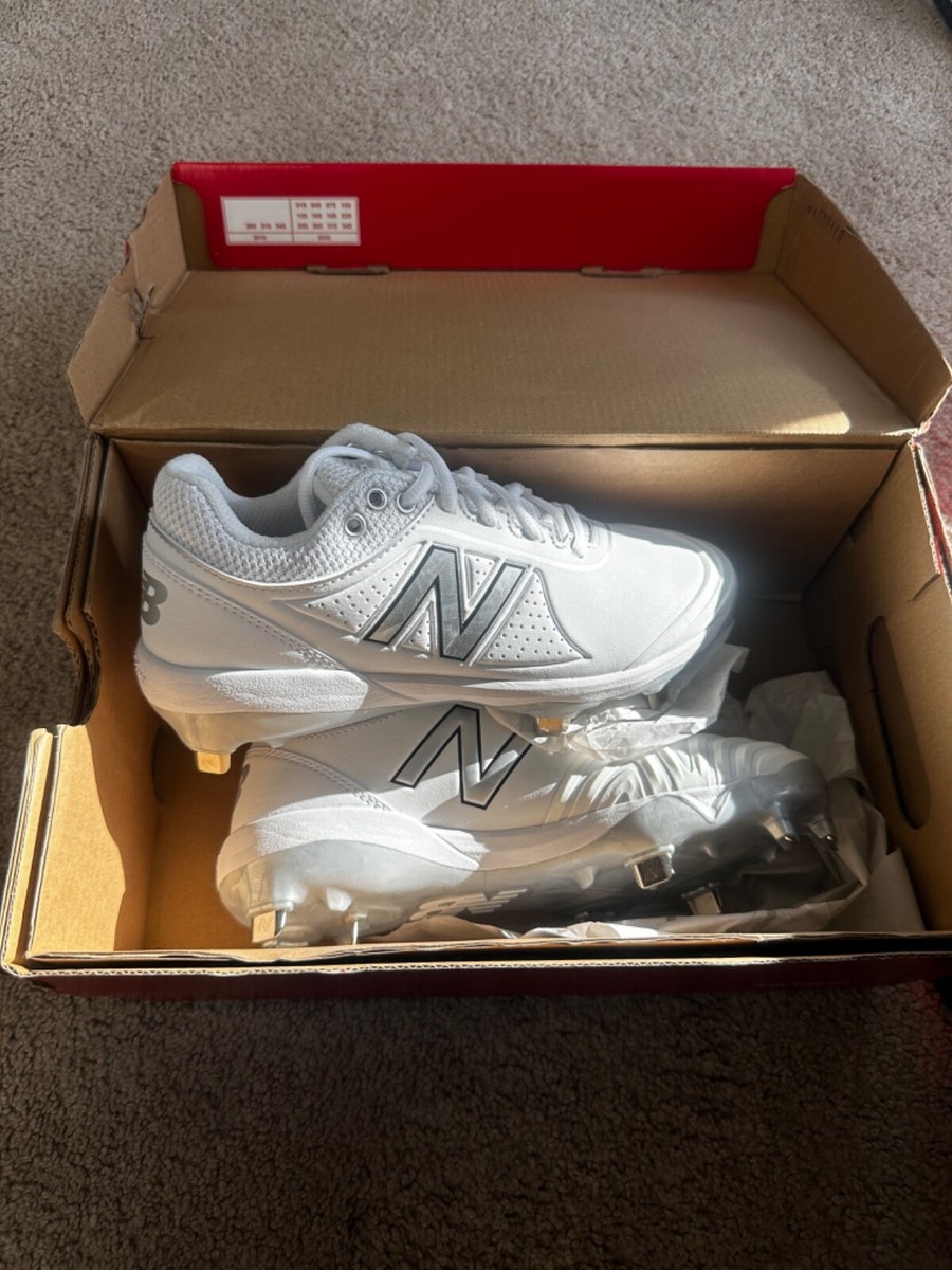 New Balance SMVELOW2 White Women's Softball Metal Cleats Size B