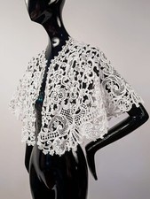 ANTIQUE VICTORIAN WIDE WHITE CHEMICAL LACE CAPE FOR DRESS