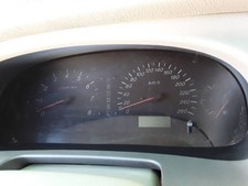 Compteur Mazda XEDOS 9