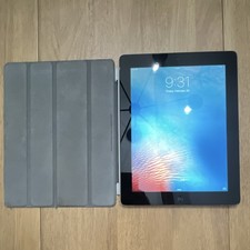 Apple iPad 3rd Gen 16GB Silver Wi-Fi 9.7" Touchscreen Built-In Front Camera
