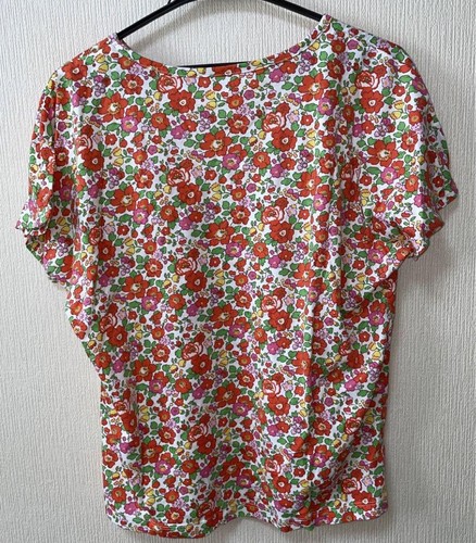 Camiseta Uniqlo Liberty Collab Manga Francesa Estampado Floral M Usada - Imagen 2 de 7