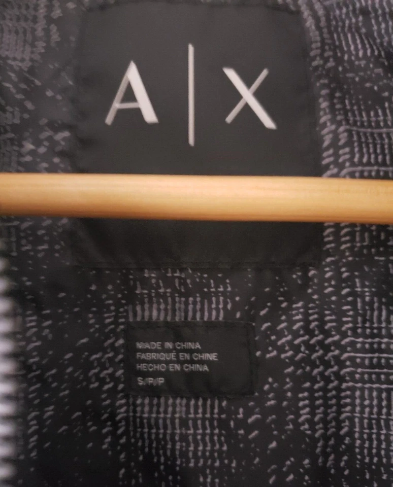 Armani Exchange Wool Blend Down Vest Jacket (size small) - Image 4 of 4