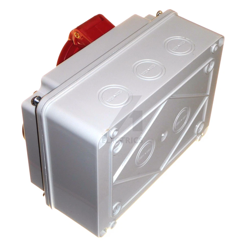 32A 5 Pin Interlock Socket Switch 32 Amp 415V Weatherproof IP44 3P+N+E 3 Phase - Image 3 of 4