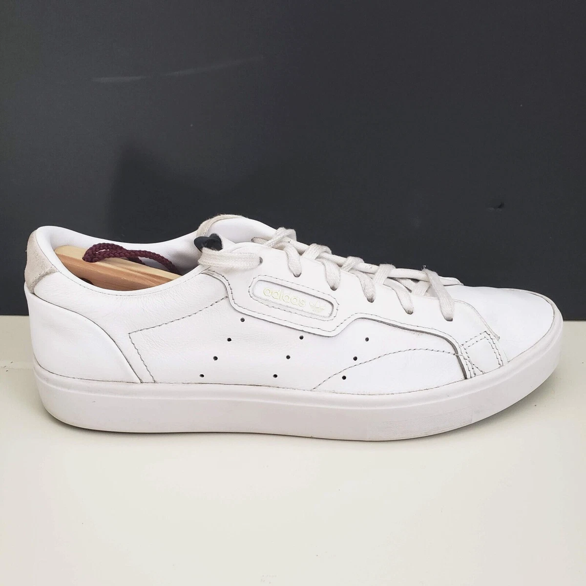 Adidas sleek hotsell sneaker low