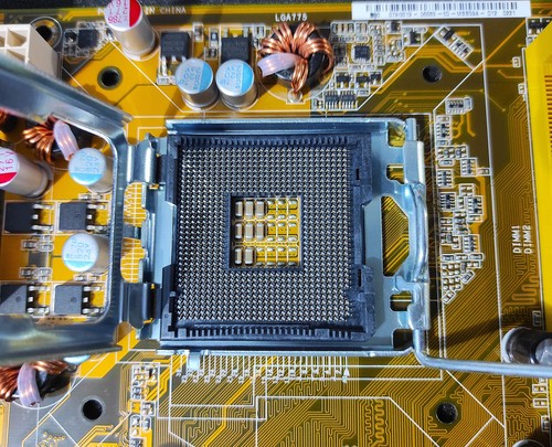ASUS P5VD2-VM SE Socket 775 mATX Motherboard DDR2 PCIe x16 PCI SATA VIA P4M900 - Picture 2 of 7