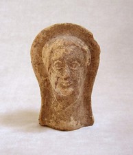 ANCIENT ETRUSCAN TERRACOTTA VOTIVE HEAD OF A MAN, circa 3rd - 2nd Century B.C.