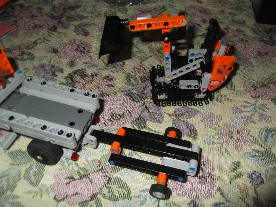 LEGO Technic 42060 Roadwork Crew, foto 4 di 5