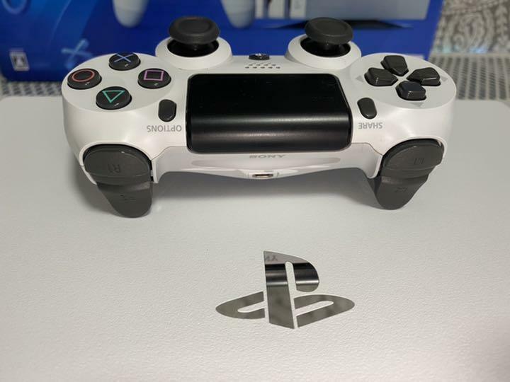 Sony PlayStation4 PS4 Pro CUH-7200BB02 Glacier White 1TB Japan ver.  